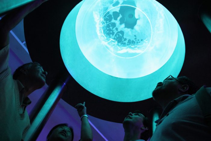 Banespianos descobrem os mistérios da fonte da vida na exposição Água na Oca