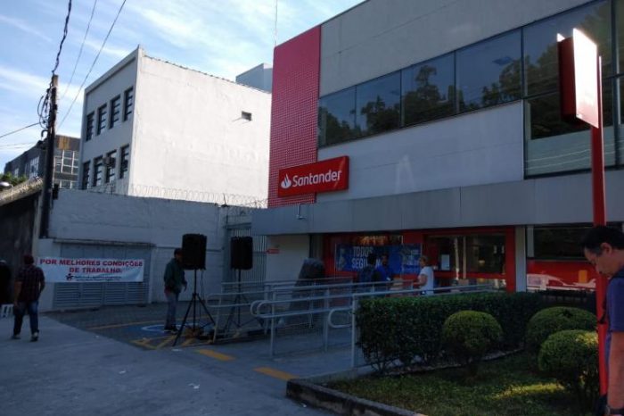 Bancários vivem clima de insegurança nas agências do Santander