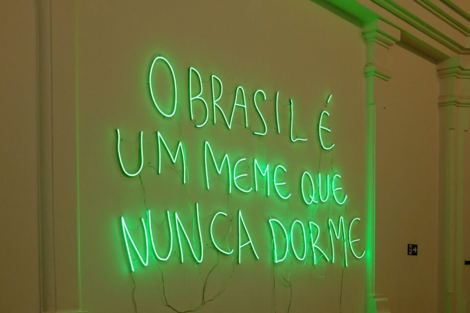 Dica cultural: CCBB tem mostra sobre o "Br@sil da memeficação"; Aproveite para visitar no final de semana